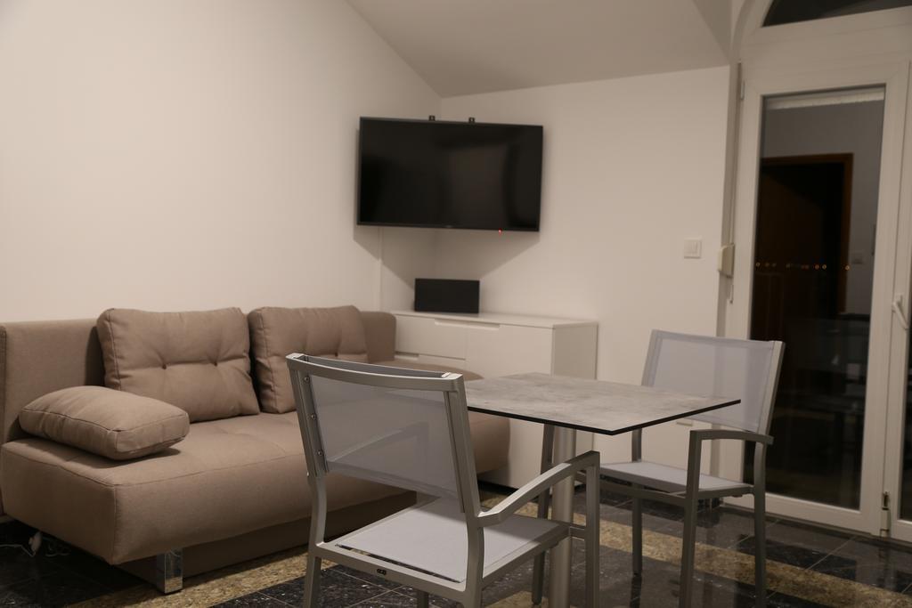 Mk | Apartments Nin Vrsi Exterior photo